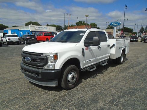 Used 2021 Ford F350 XL w/ Power Equipment Group image 2