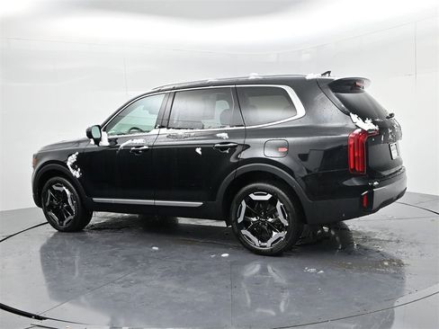 New 2025 Kia Telluride S image 5