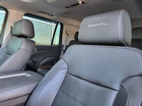 Used 2016 GMC Yukon Denali w/ Open Road Package AWD/4WD image 17