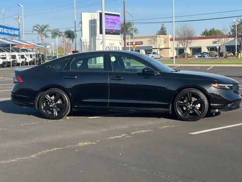 Used 2023 Honda Accord Sport image 3