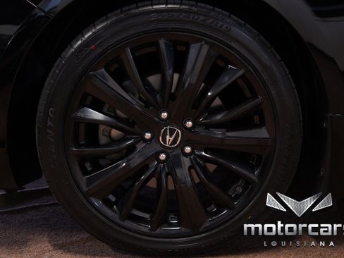 Used 2018 Acura TLX V6 w/ Technology Package FWD image 20