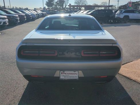 Used 2019 Dodge Challenger SXT w/ Plus Package image 5