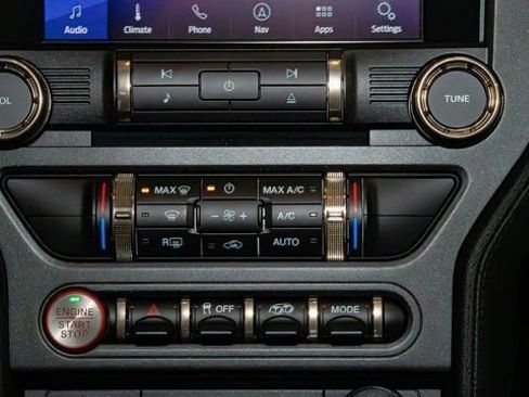 Used 2020 Ford Mustang Shelby GT500 w/ Technology Package image 14