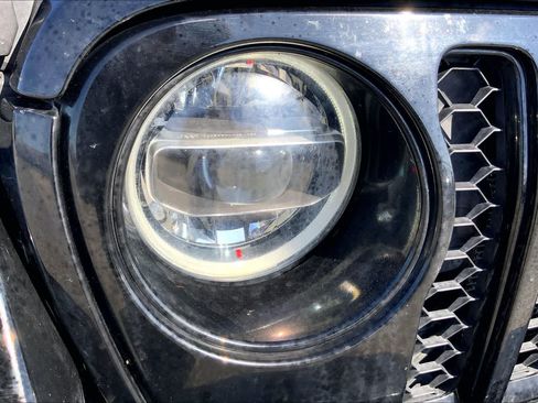 Used 2022 Jeep Gladiator Overland AWD/4WD image 52