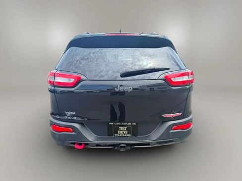 Used 2014 Jeep Cherokee Trailhawk w/ Leather Interior Group AWD/4WD image 8