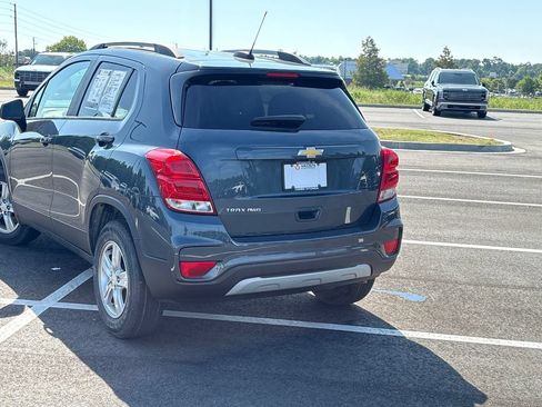 Used 2022 Chevrolet Trax LT w/ LT Convenience Package AWD/4WD image 28
