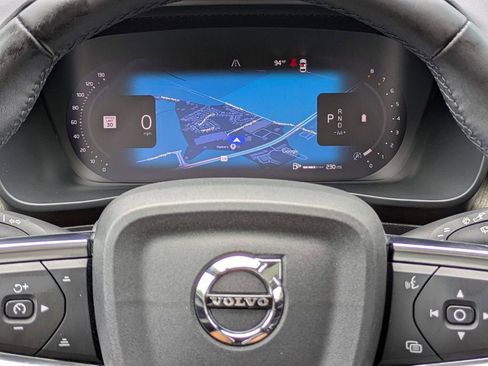 Certified 2023 Volvo XC40 B5 Ultimate w/ Climate Package AWD/4WD image 29
