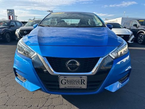 Used 2020 Nissan Versa SV image 8