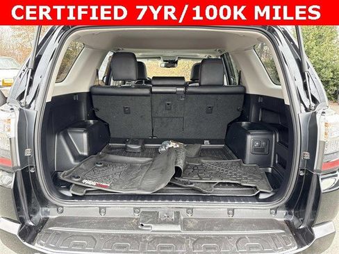 Used 2024 Toyota 4Runner TRD Off-Road Premium image 12