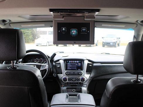 Used 2017 GMC Yukon SLT w/ Open Road Package image 11