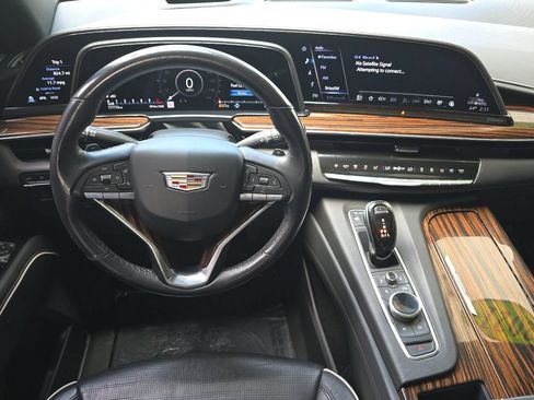 Used 2021 Cadillac Escalade Premium Luxury w/ Driver Assist Tech Package AWD/4WD image 11
