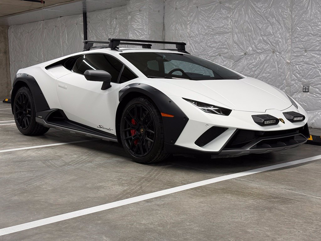 Used 2023 Lamborghini Huracan Sterrato AWD/4WD image 19