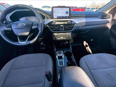 Used 2020 Ford Escape SE image 7