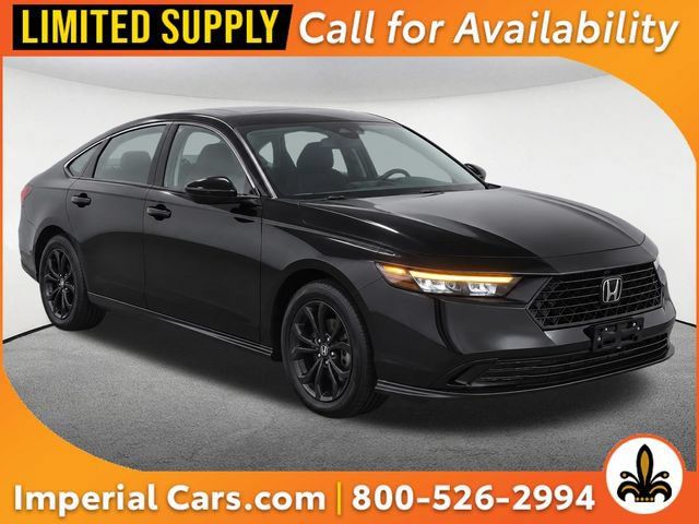 Used 2025 Honda Accord SE image 1