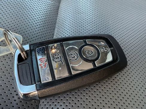 Used 2020 Lincoln Aviator Reserve w/ Equipment Group 201A AWD/4WD image 24