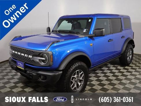 Certified 2025 Ford Bronco Badlands AWD/4WD image 1