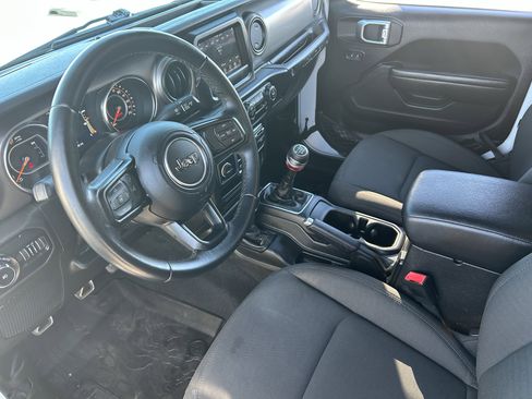 Certified 2020 Jeep Wrangler Sport image 14