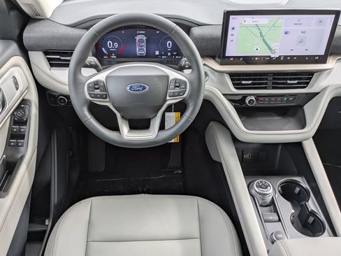 Certified 2026 Ford Explorer Active w/ Active Comfort Package RWD image 16