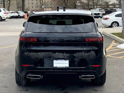 New 2026 Land Rover Range Rover Sport Dynamic SE image 4