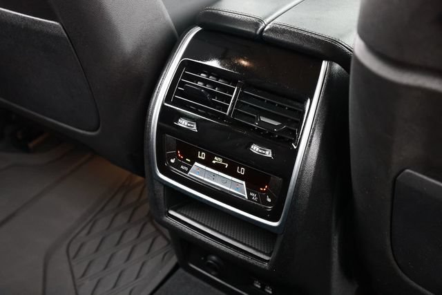 Used 2020 BMW X7 xDrive40i w/ Premium Package AWD/4WD image 60