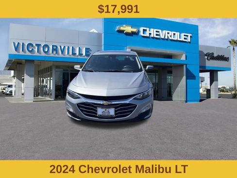 Used 2024 Chevrolet Malibu LT FWD image 2