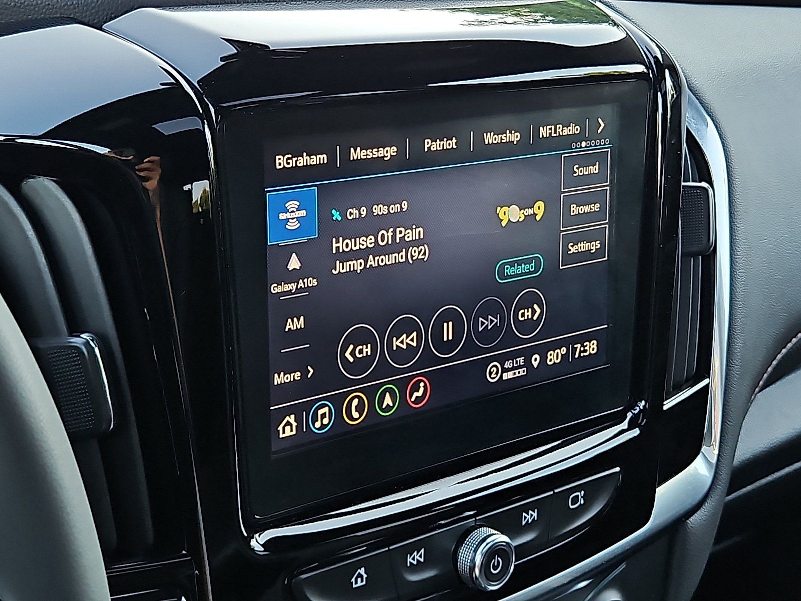 Used 2023 Chevrolet Traverse RS w/ LPO, Cargo Package AWD/4WD image 18