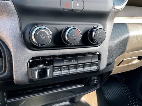 New 2024 RAM 5500 Tradesman w/ Chrome Appearance Group AWD/4WD image 14