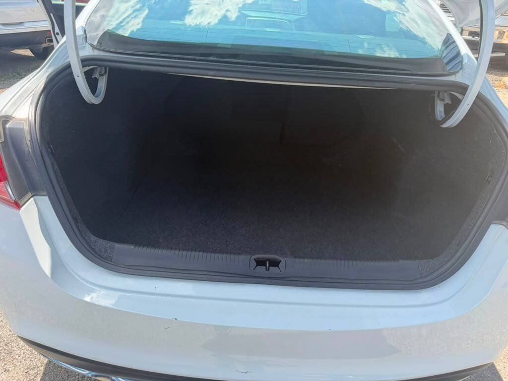 Used 2015 Chrysler 200 Limited w/ Convenience Group FWD image 19