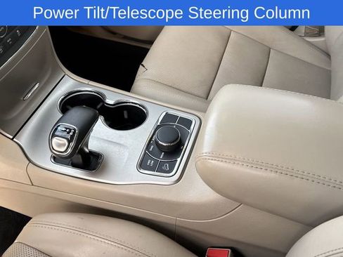 Used 2014 Jeep Grand Cherokee Limited w/ Luxury Group II image 25