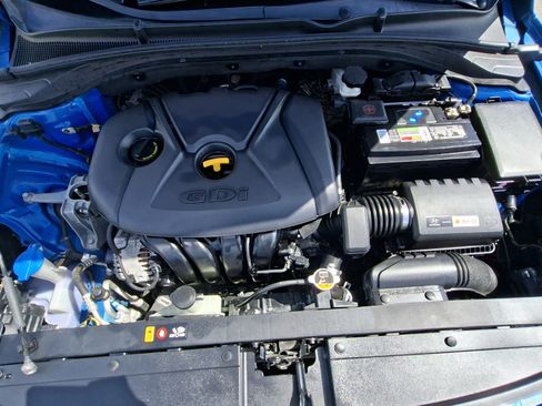 Used 2018 Hyundai Elantra GT FWD image 24