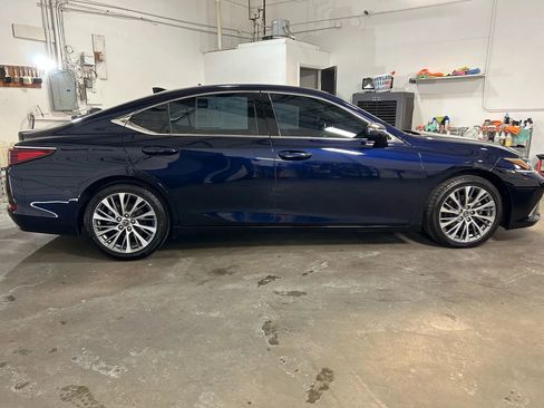 Used 2019 Lexus ES 350 w/ Accessory Package 2 image 2