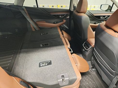 Used 2025 Subaru Outback Touring image 13