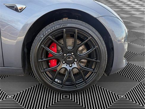 Used 2019 Tesla Model 3 Performance image 14