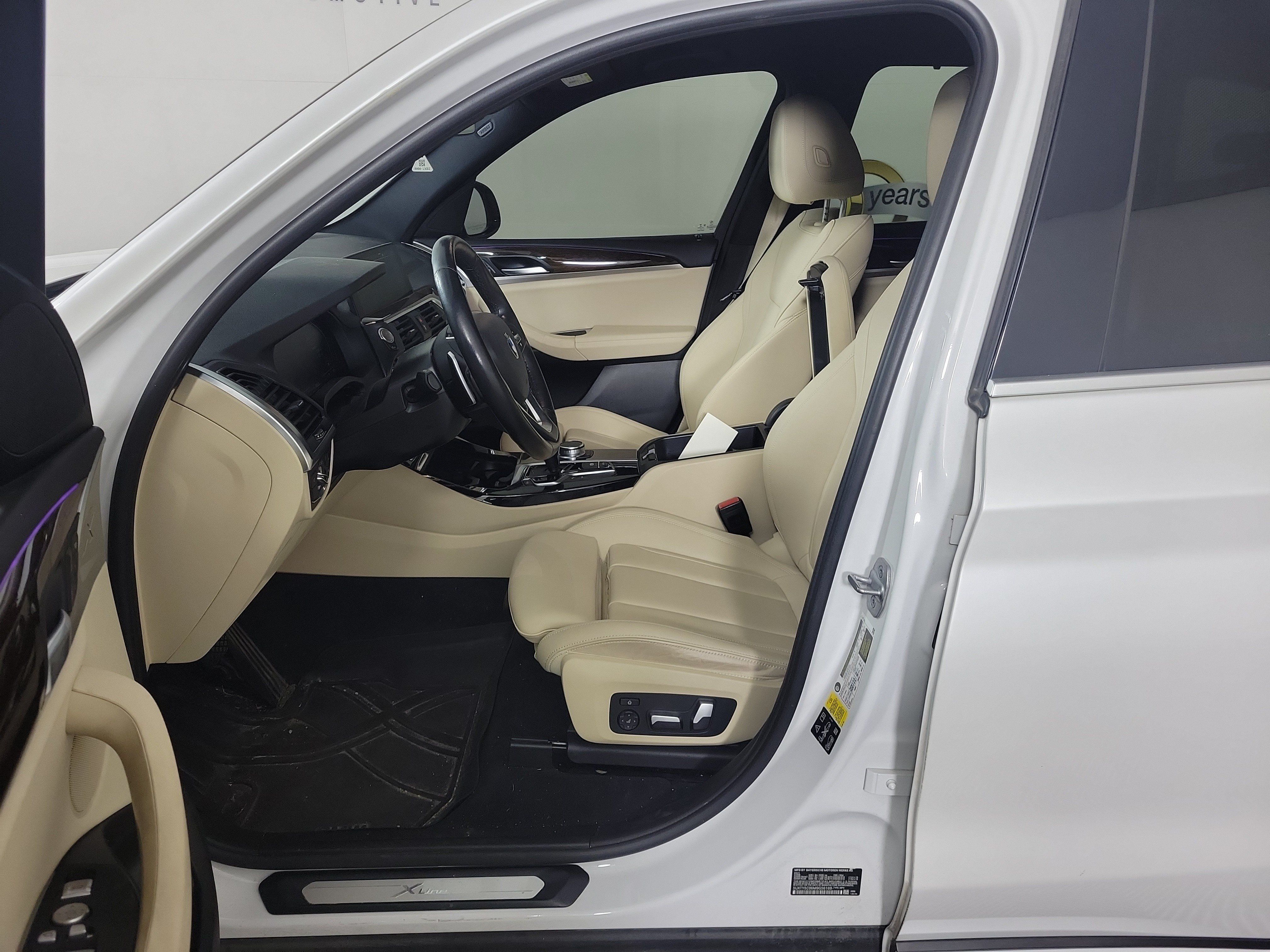 Used 2021 BMW X3 xDrive30i w/ Convenience Package AWD/4WD image 5