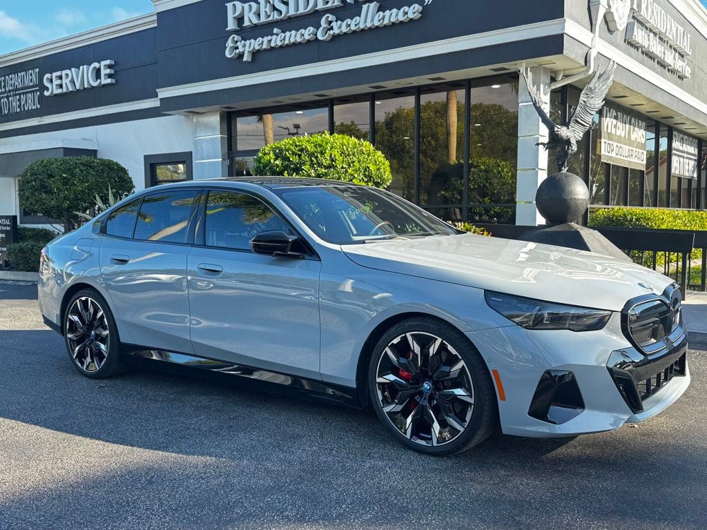 Used 2024 BMW i5 M60 w/ Premium Package AWD/4WD image 3