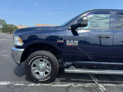 Used 2016 RAM 2500 Tradesman w/ Chrome Appearance Group AWD/4WD image 10