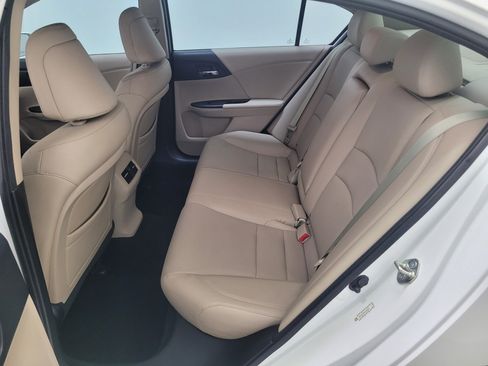 Used 2014 Honda Accord Touring image 8