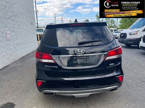 Used 2017 Hyundai Santa Fe FWD w/ SE Ultimate Tech Package 03 image 5