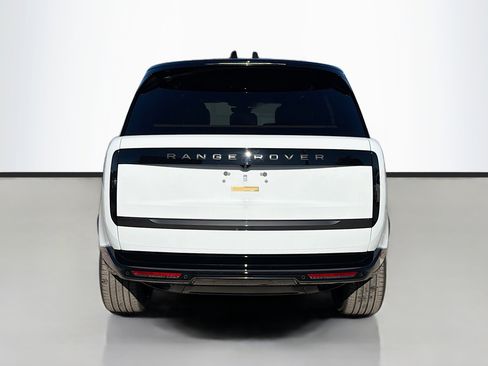 New 2025 Land Rover Range Rover SE image 4