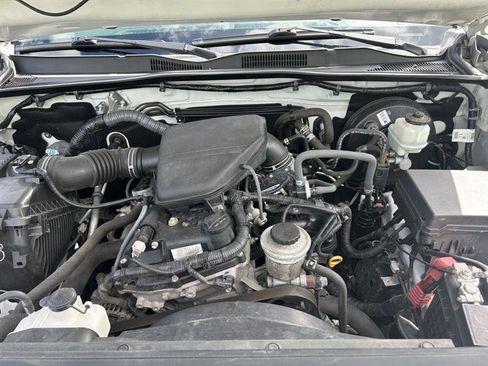 Used 2019 Toyota Tacoma SR w/ SR Convenience Package image 16