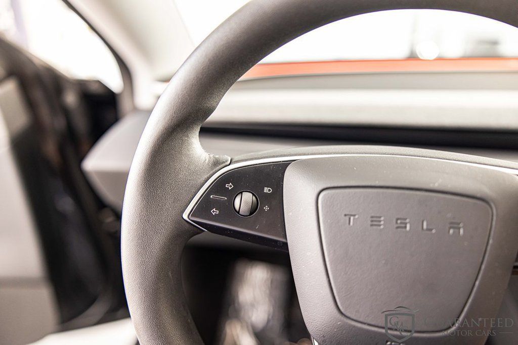 Used 2025 Tesla Model 3 Long Range RWD image 23