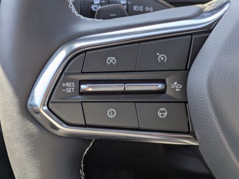 New 2026 Chevrolet Traverse LT w/ Enhanced Driving Package image 19