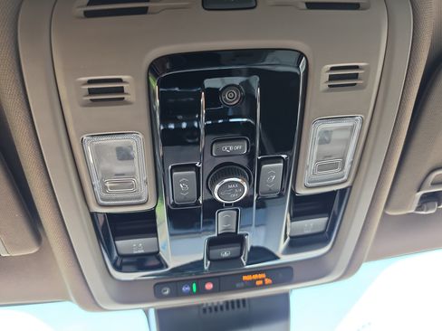 New 2026 GMC Yukon Denali w/ Advanced Technology Package AWD/4WD image 36