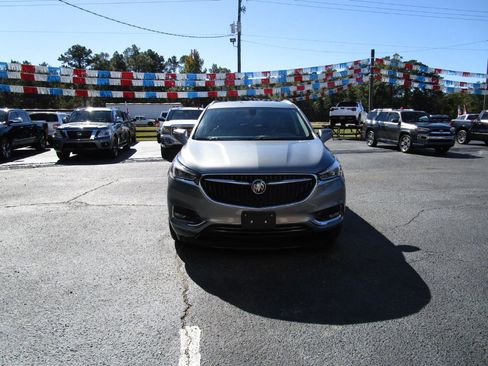Used 2021 Buick Enclave Essence w/ Trailering Package, 5000 lbs. FWD image 2