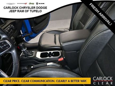 Used 2022 Jeep Wrangler Sahara image 19