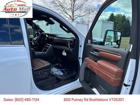 New 2026 GMC Sierra 3500 Denali Ultimate AWD/4WD image 25