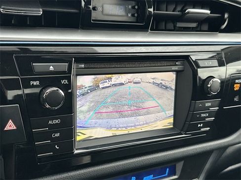 Used 2014 Toyota Corolla S image 22