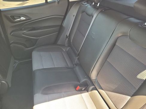 Used 2024 Chevrolet Trax LT w/ Driver Confidence Package FWD image 15