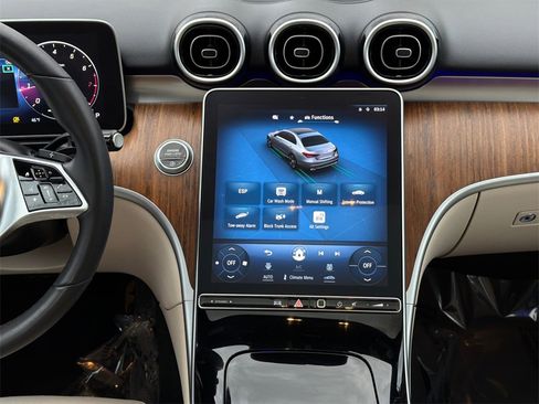 Used 2023 Mercedes-Benz C 300 4MATIC Sedan image 18