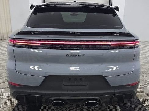 Used 2024 Porsche Cayenne Turbo GT AWD/4WD image 9